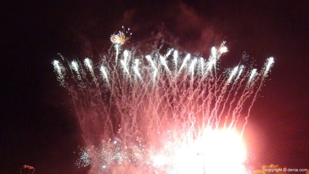 espectaculo piromusical dianium