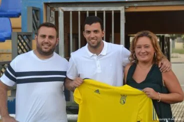 fran vives nou jugador del denia futsal amb llull i estrella
