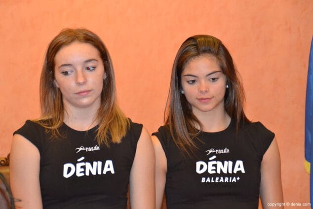 Calurosa recepción en el ayuntamiento a las chicas del Club Gimnàstica Dénia 9 lourdes miralles y gal la gallo