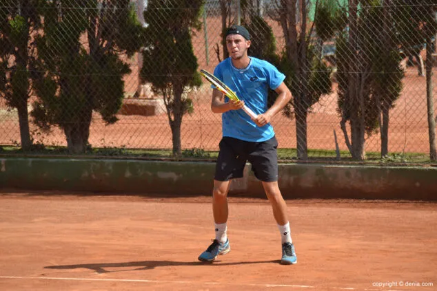 sergi perez atento a la bola