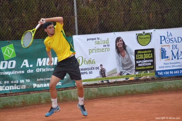 sergi perez tras dar una derecha