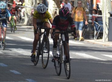 Sprint entre Adam Gascón y Joan Buigues