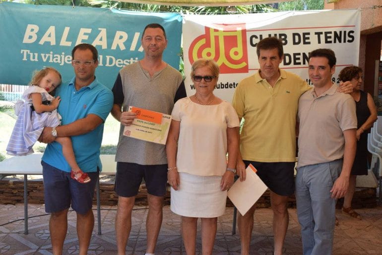 Vicente Juan Serra y Pepe Salort campeones dobles VI Memorial Juan Periañez