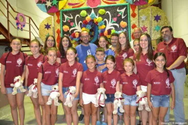 Visita a la carroza de la falla Les Roques