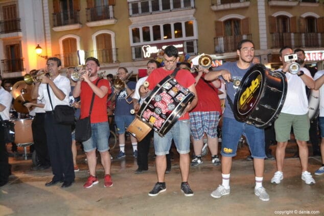 06 concierto de bandas moros y cristianos denia 2017 musicos