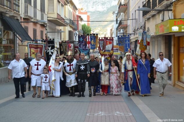 07 pregon moros y cristianos 2017 capitanes y abanderados