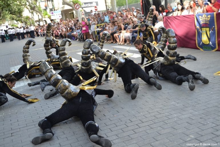 Capitanía Filà Templaris - Ballet de los escorpiones de Ontinyent