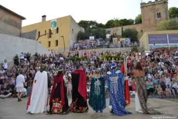 Milagro de la niebla – capitanes saludando