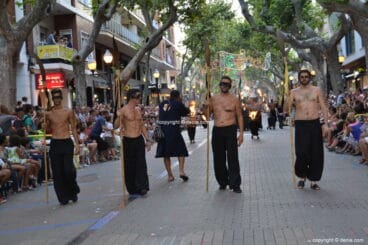 Capitanía mora 2017 Filà Amazigh – Antorcheros