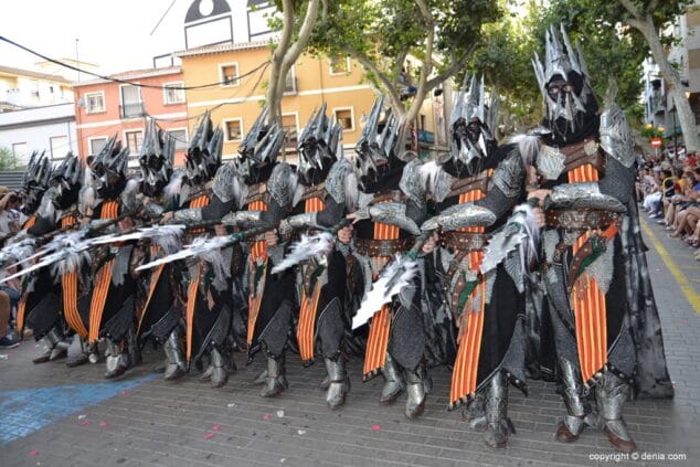 13 desfile de gala moros y cristianos denia 2017 fila creuats