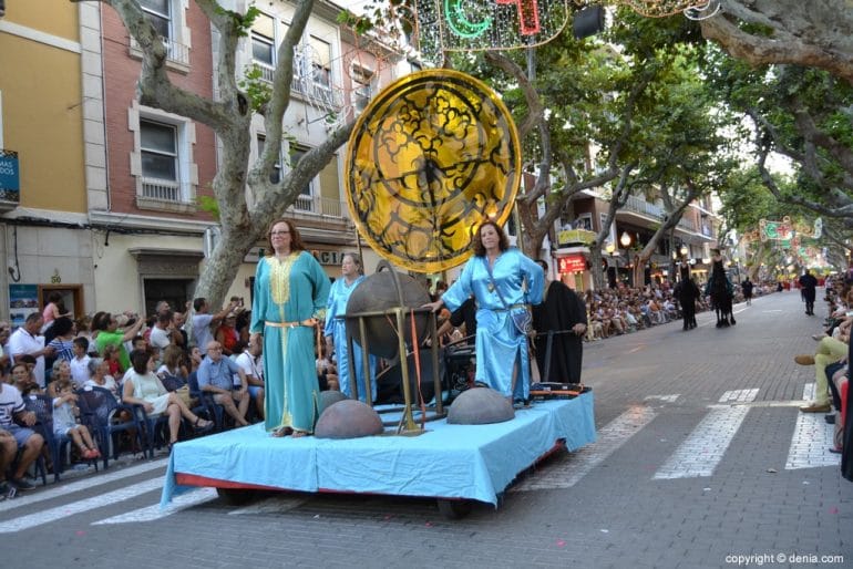 Capitanía mora 2017 Filà Amazigh - Carroza de cultura islámica