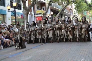 Desfile de gala Moros y Cristianos Dénia 2017 – Filà Hospitalaris