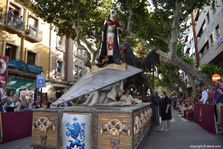 Capitanía Filà Templaris - Carroza del capitán
