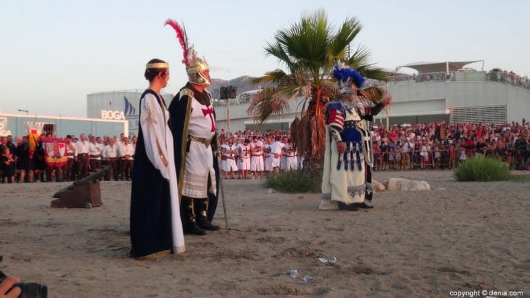 Desembarco Moros y Cristianos Dénia 2017 - Capitán cristiano, abanderada y embajador