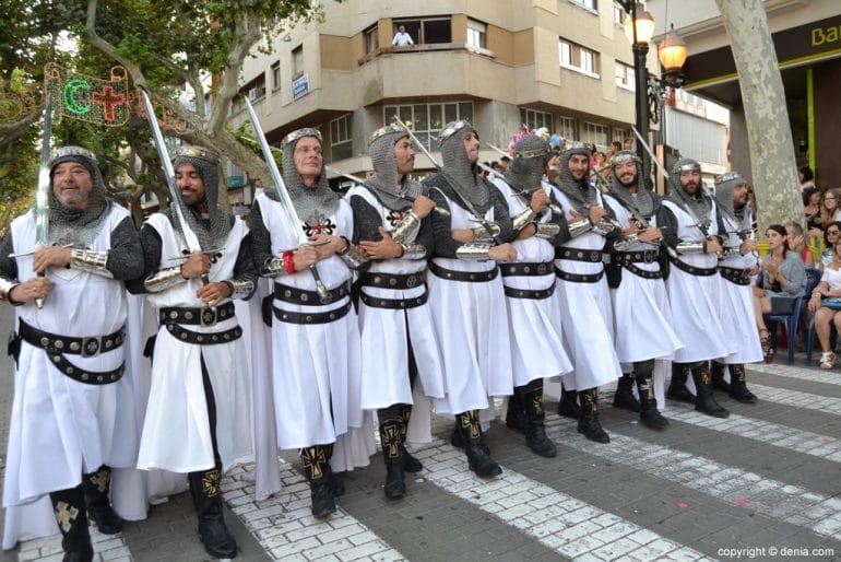 Desfile de gala Moros y Cristianos Dénia 2017 - Filà Cavallers del Me'n Fot