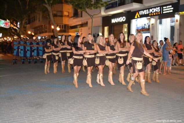 51 recepcion de la capitania mora 2017 escuadras por la calle campos