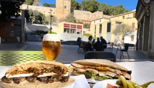 Imagen: Almuerzo tradicional al estilo valenciano