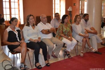 Asistentes a la firma del convenio para el DNA Festival Gastronómico