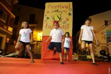Coreografía del festival infantil de Baix la Mar