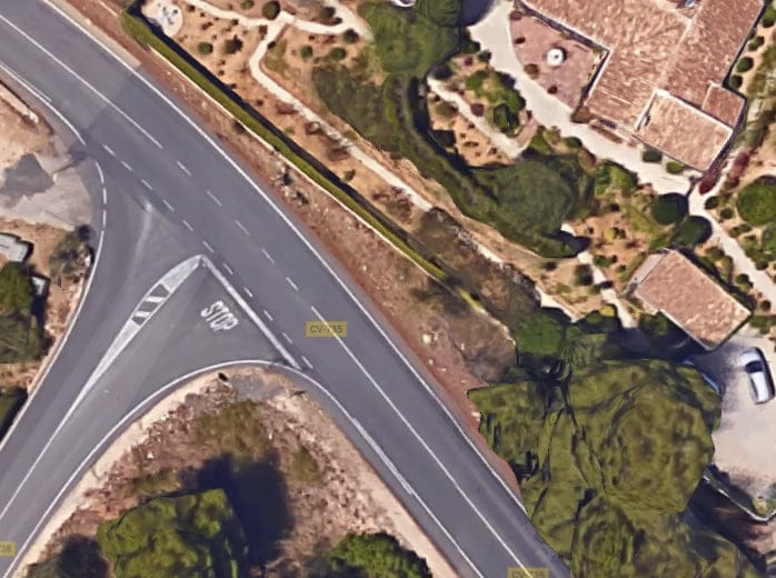 cruce de acceso a jesus pobre