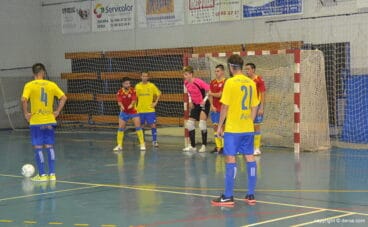 david jaen sacando una falta