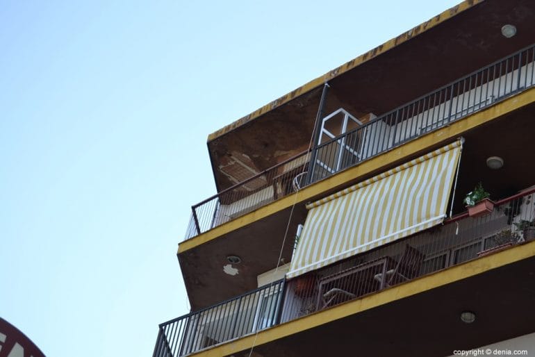 Edificio desalojado en Les Rotes