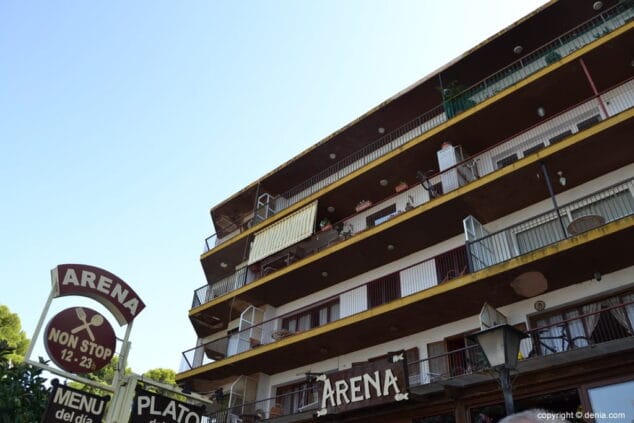 El Ayuntamiento se reúne hoy con los vecinos desalojados del edificio Suertes del Mar 8 edificio suertes del mar 1