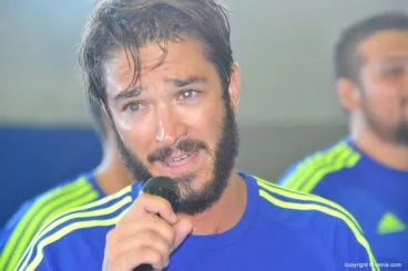 El capitán Edu Romany hablando