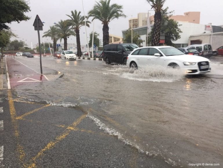 Entrada a Dénia inundada