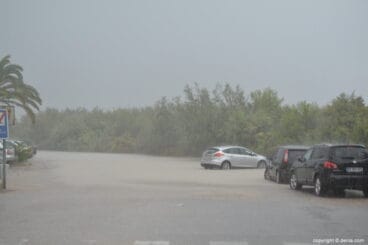 Entrada a la playa de las Albaranas