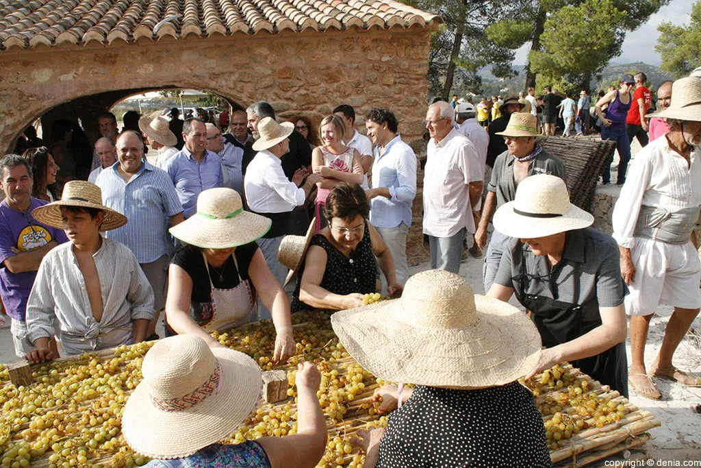 Fiestas en honor al poeta Ben Al-Labanna 2017 en Jesús Pobre 1 escalda de la pansa en jesus pobre