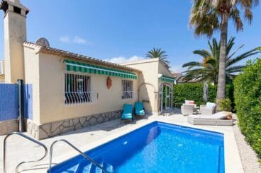 fahada de la casa quality rent a villa