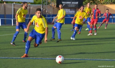 Josep saliendo con la pelota