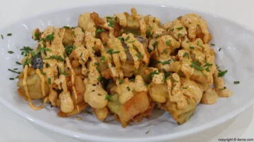 Tempura de verduras y salsa Kimchi Tempura Bar