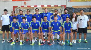 Plantilla con el cuerpo técnico