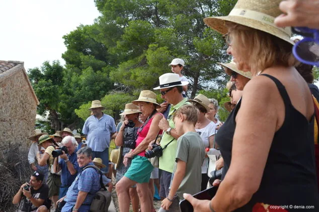 publico siguiendo el proceso de la escalda