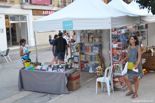 puesto de la jugueria