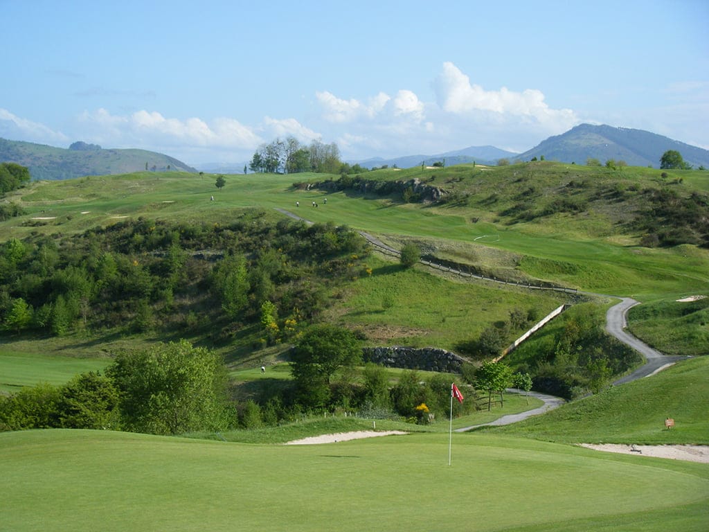 real nuevo club de golf de san sebastian basozaba