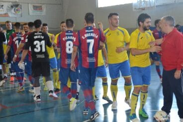 Saludo entre jugadores