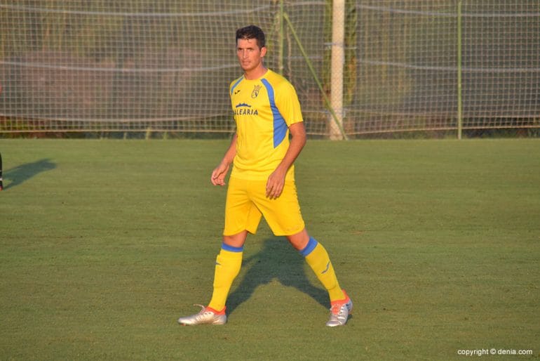 Sergio Poveda fue titular ante La Nucia
