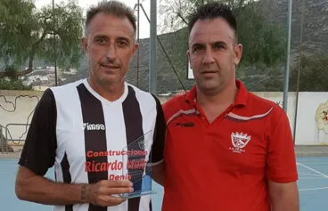 Tano Mahiques jugador más veterano