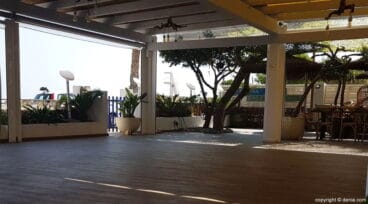 terraza de un restaurante en les rotes