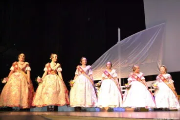 Presentación Falleras Mayores Dénia 2018 – Cortes de honor