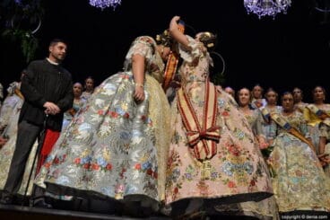Presentación falla Centro 2018 – Imposición de banda