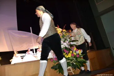 Presentación Falleras Mayores Dénia 2018 – Centro de flores de la falla Campaments