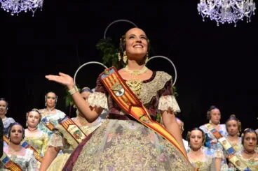 Presentación falla Centro 2018 – Pleitesía de Melani IVars
