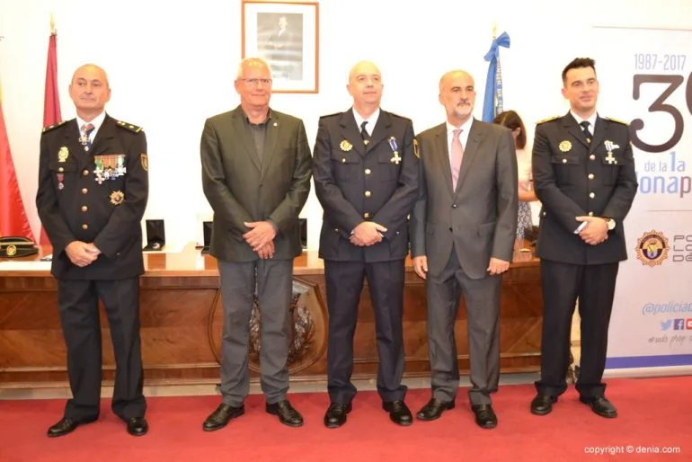 Día de la Policía Dénia - Imposición de medallas