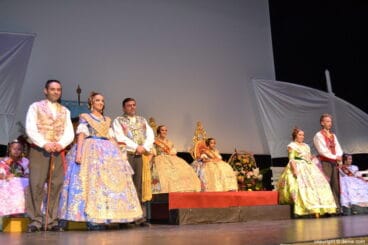 Presentación Falleras Mayores Dénia 2018 – Falla París Pedrera