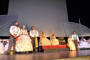 Presentación Falleras Mayores Dénia 2018 – Falla Camp Roig