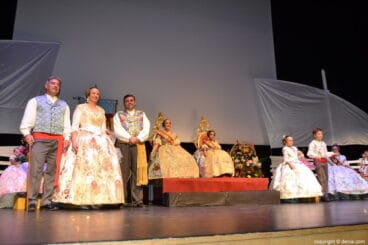 Presentación Falleras Mayores Dénia 2018 – Falla Oeste